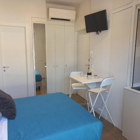 Ponte Vecchio Apartment Florence