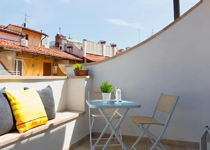 Ponte Vecchio Apartment