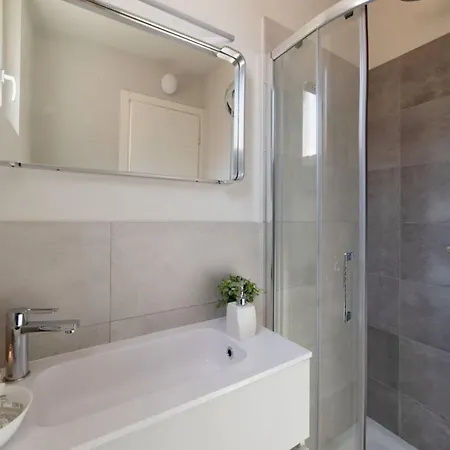 Ponte Vecchio アパート フィレンツェ